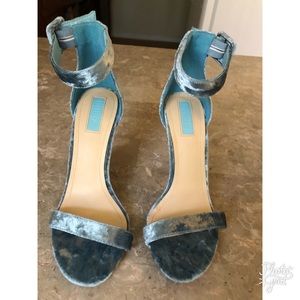Blue velvet forever 21 high heels